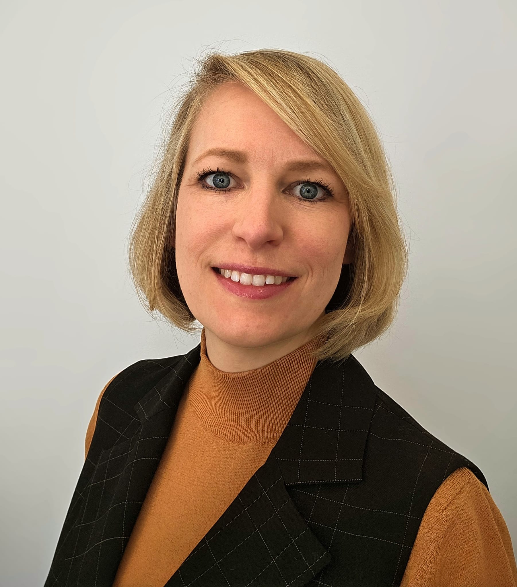 Portrait von Dr. Sarah Steinemann